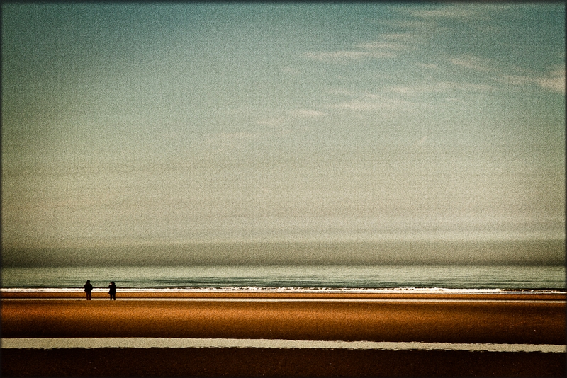927 - EIN TAG AM MEER 1 - JUNG SUSANNE - germany.jpg